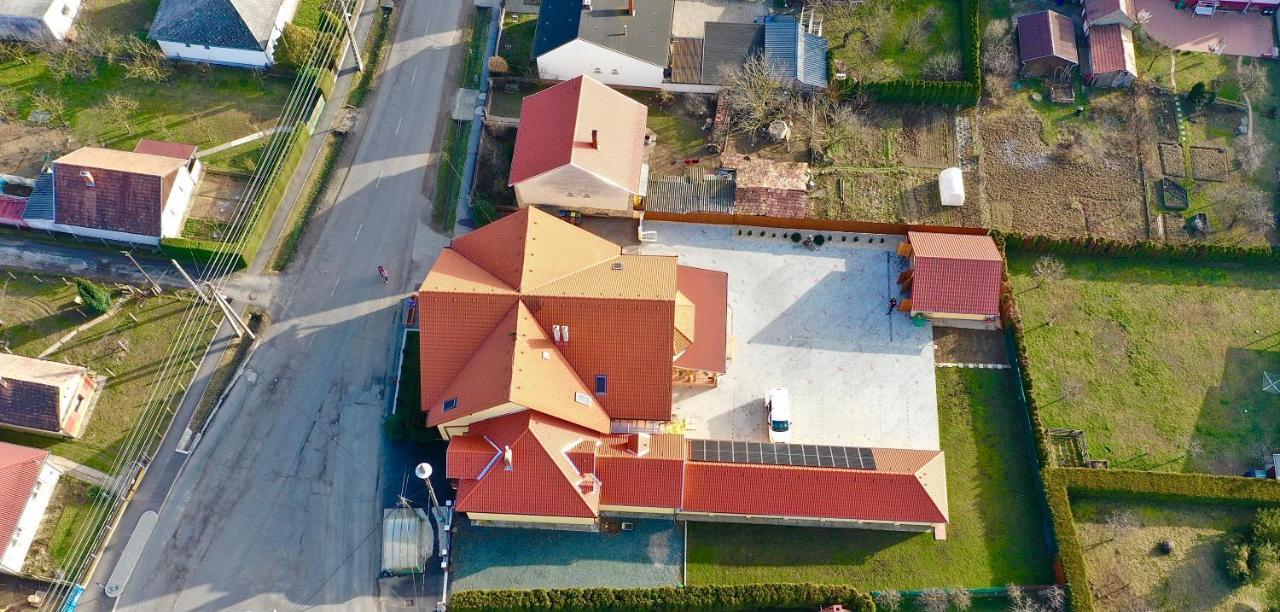 Betli Panzio Ξενοδοχείο Zalaegerszeg Εξωτερικό φωτογραφία